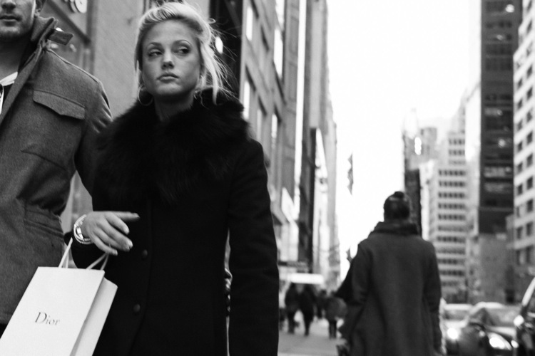 woman on 5th avenue in New York City